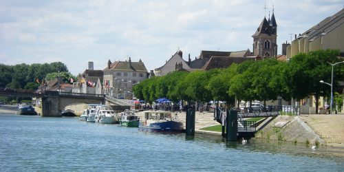 Quai National à Saint-Jean-de-Losne